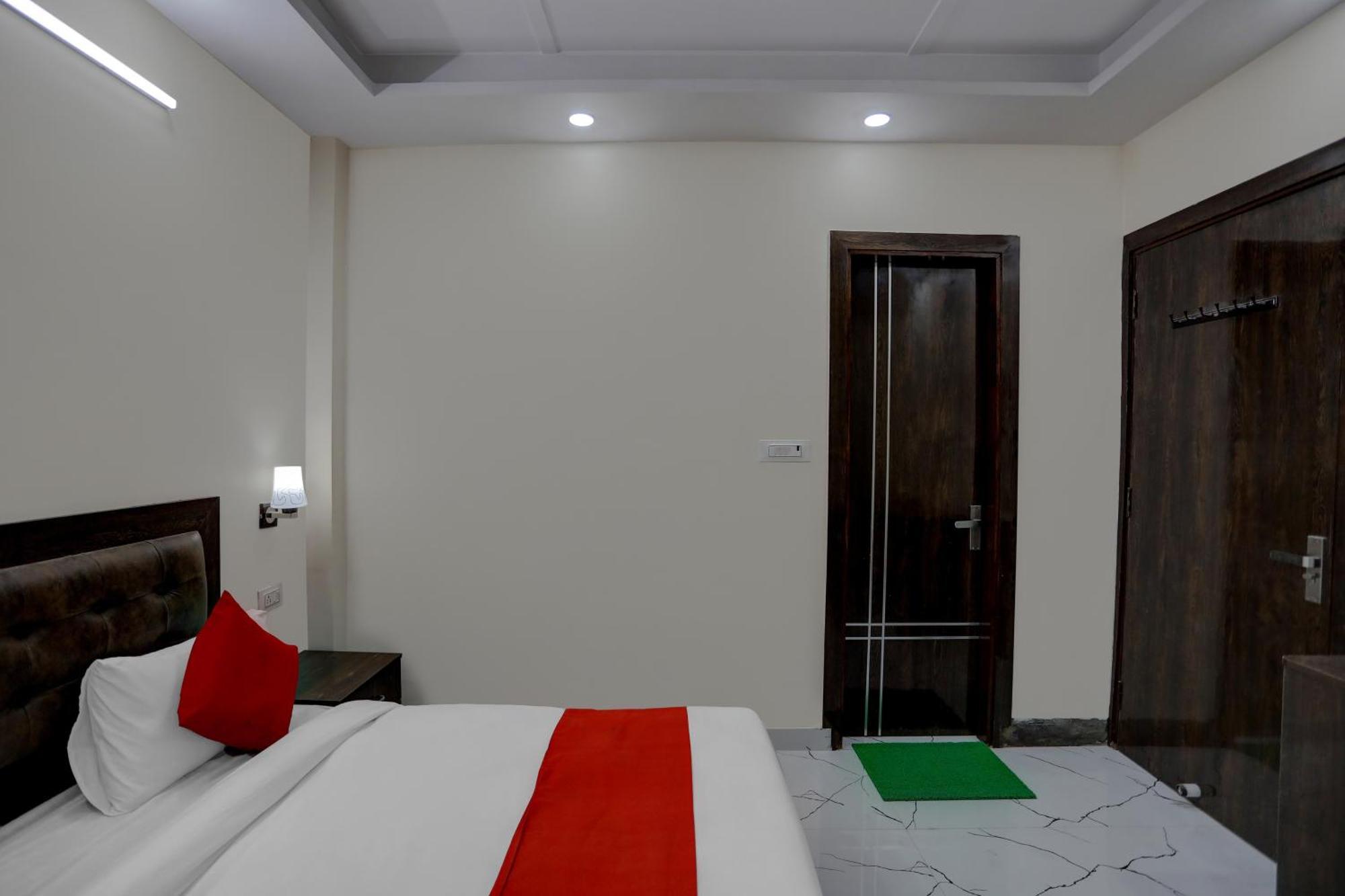Hotel O Diamond Inn Neu-Delhi Exterior foto